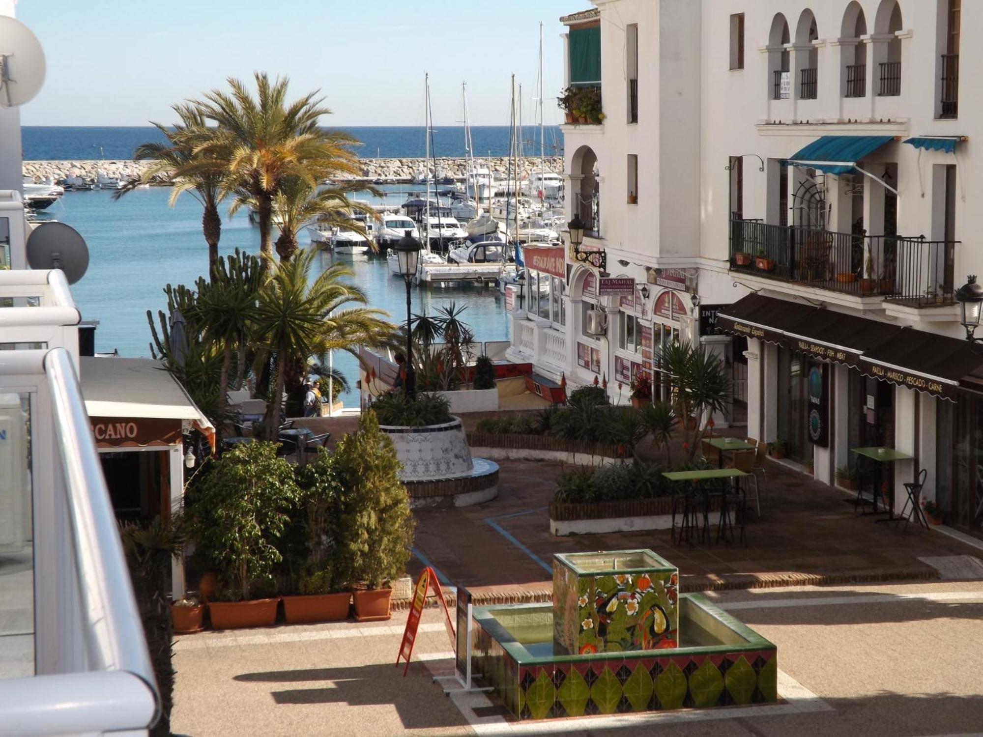 Duquesa Harbour Club Aparthotel Manilva Exterior photo