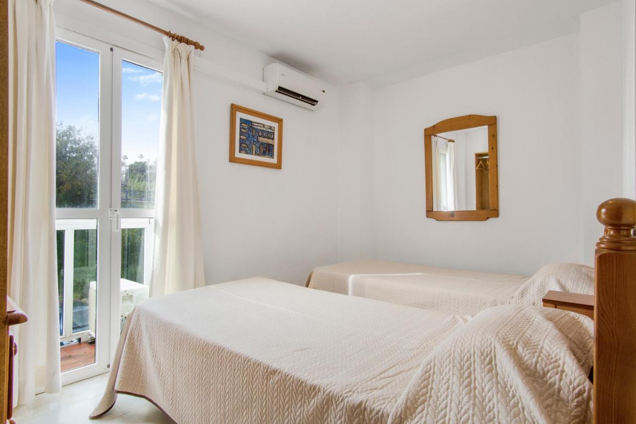 Duquesa Harbour Club Aparthotel Manilva Exterior photo